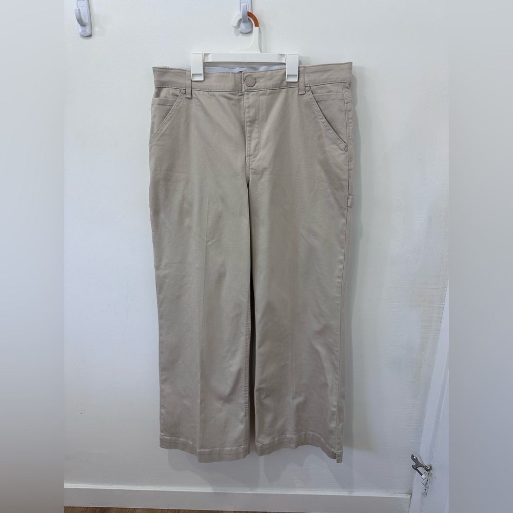 Wit & Wisdom Women Pants with Elastic Waist Band - Never Worn